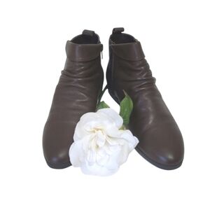 Jack Sprat Chocolate Brown Leather Slouchy Booties, Size 7.5 M